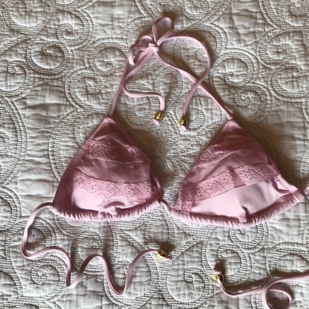 Victoria’s Secret bikini top